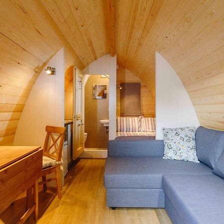 Mallow Glamping Pod Челтенхам Экстерьер фото